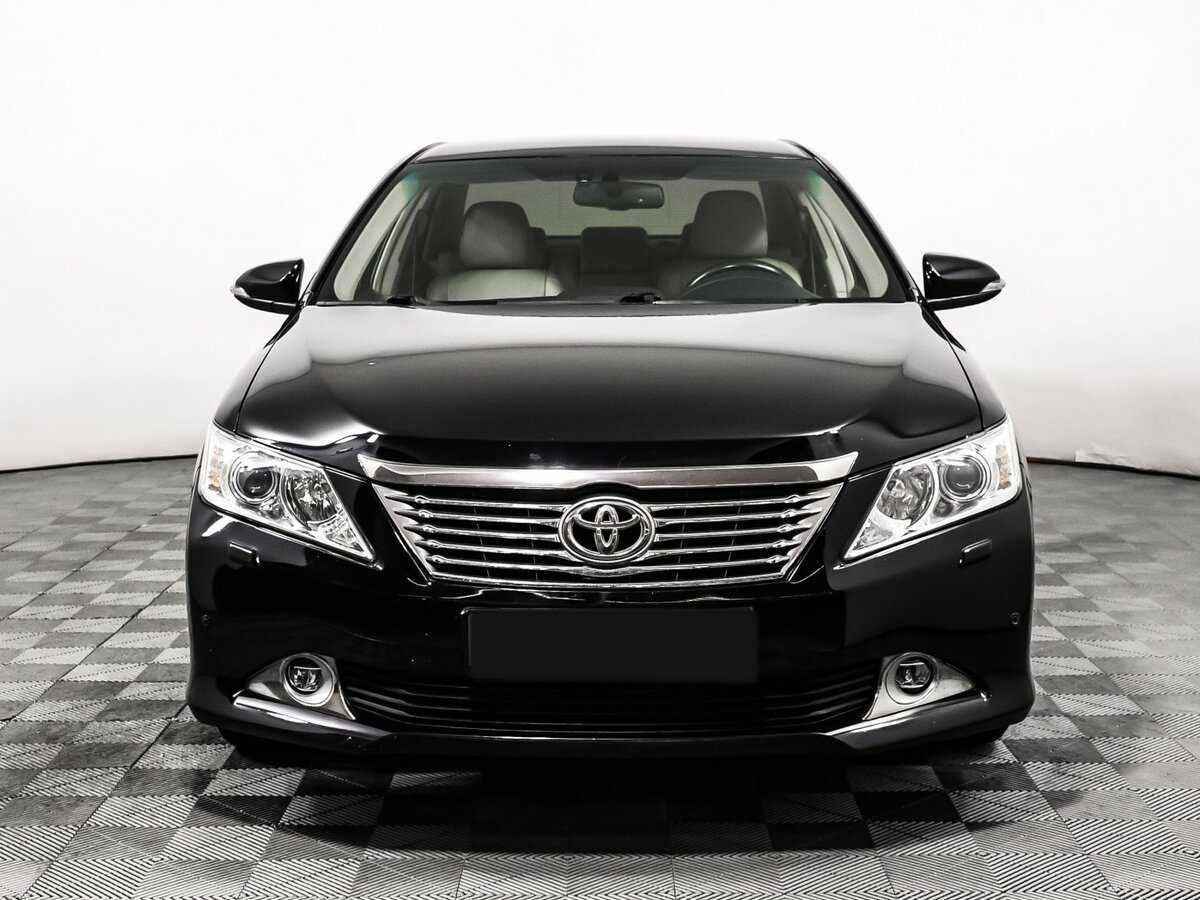 Toyota Camry с пробегом — 2013 год. Фото: #1
