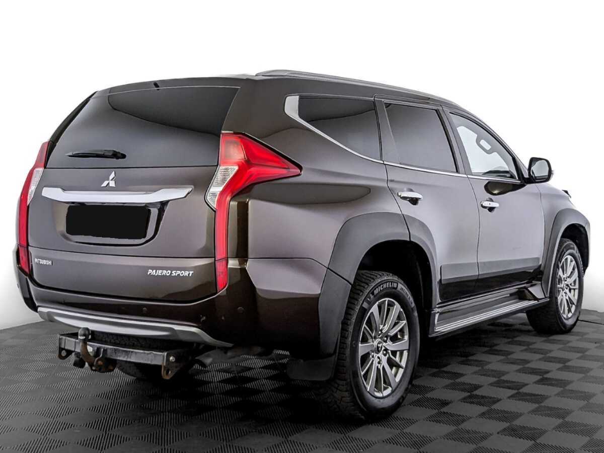 Mitsubishi Pajero Sport с пробегом — 2019 год. Фото: #4