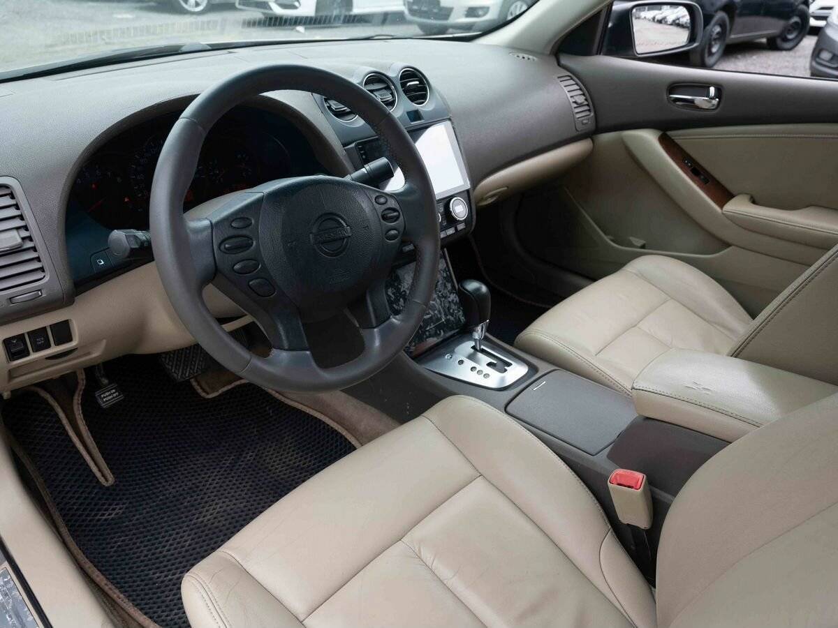 Nissan Altima с пробегом — 2007 год. Фото: #6
