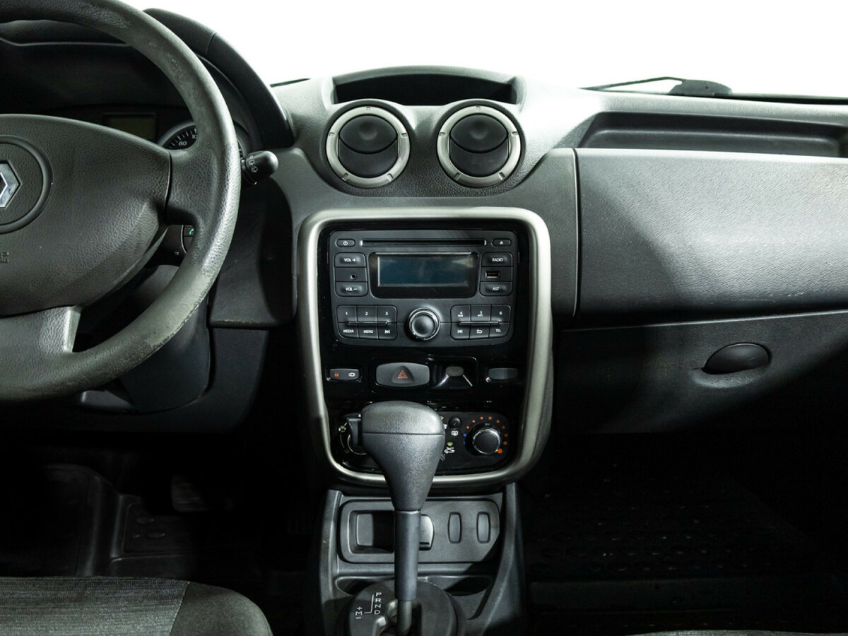 Renault Duster с пробегом — 2014 год. Фото: #13