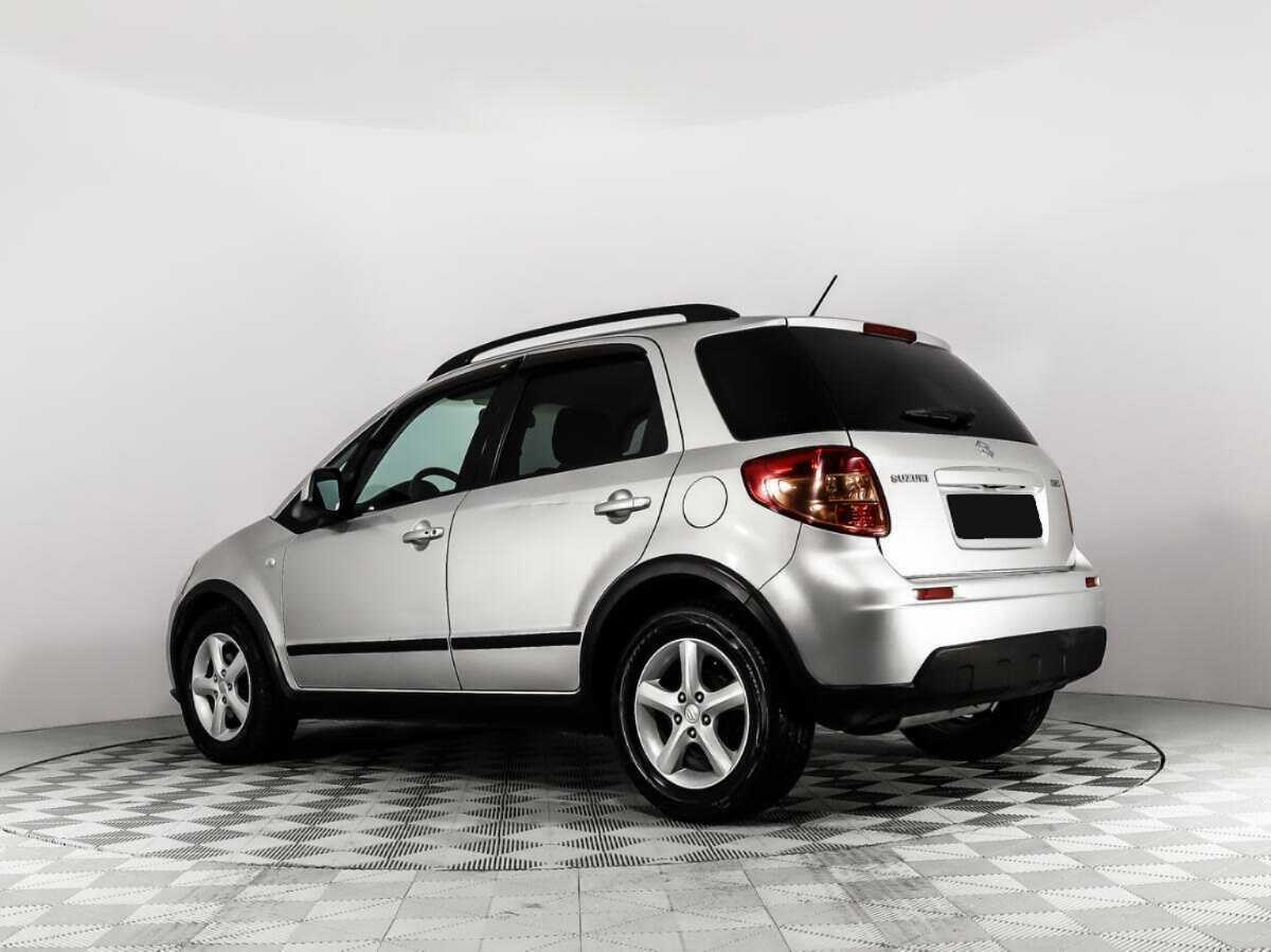 Suzuki SX4 с пробегом — 2008 год. Фото: #6