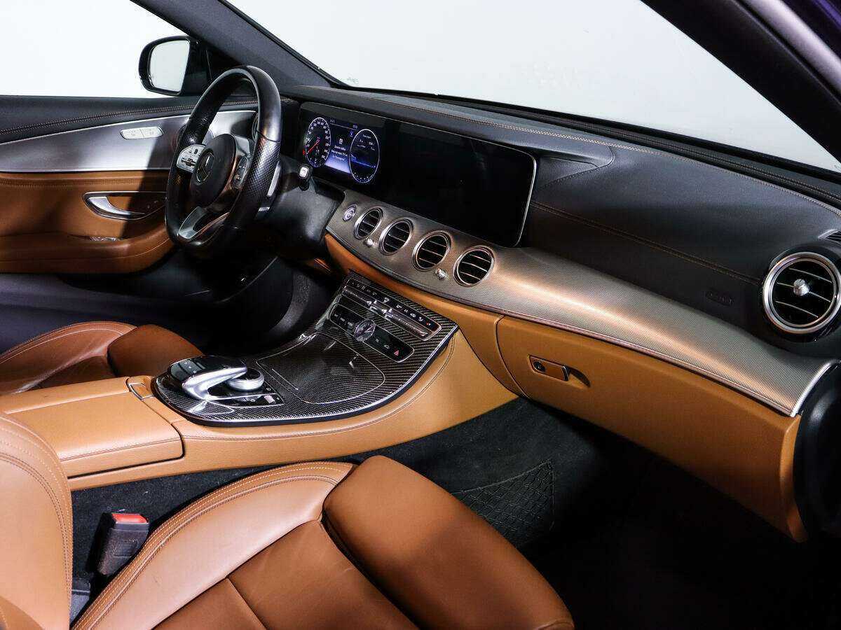 Mercedes-Benz E-Класс с пробегом — 2019 год. Фото: #8