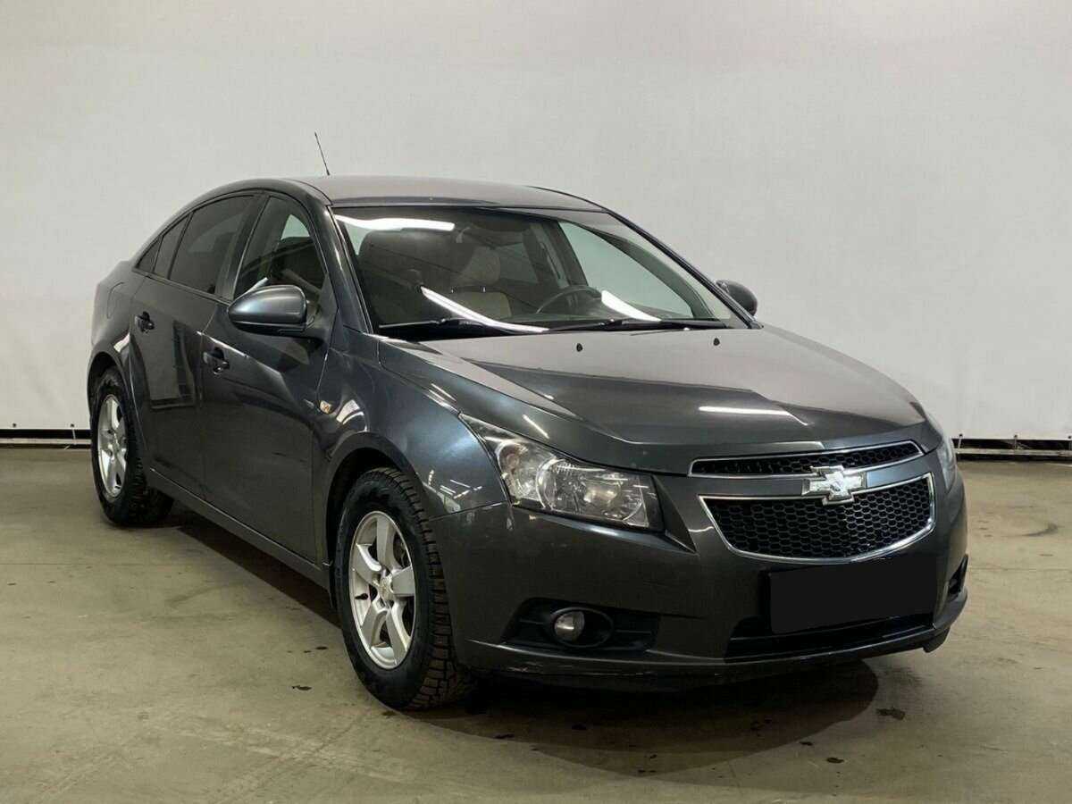 Chevrolet Cruze с пробегом — 2011 год. Фото: #2