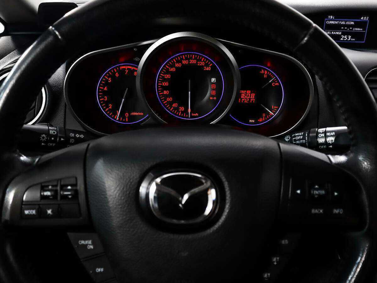 Mazda CX-7 с пробегом — 2011 год. Фото: #18