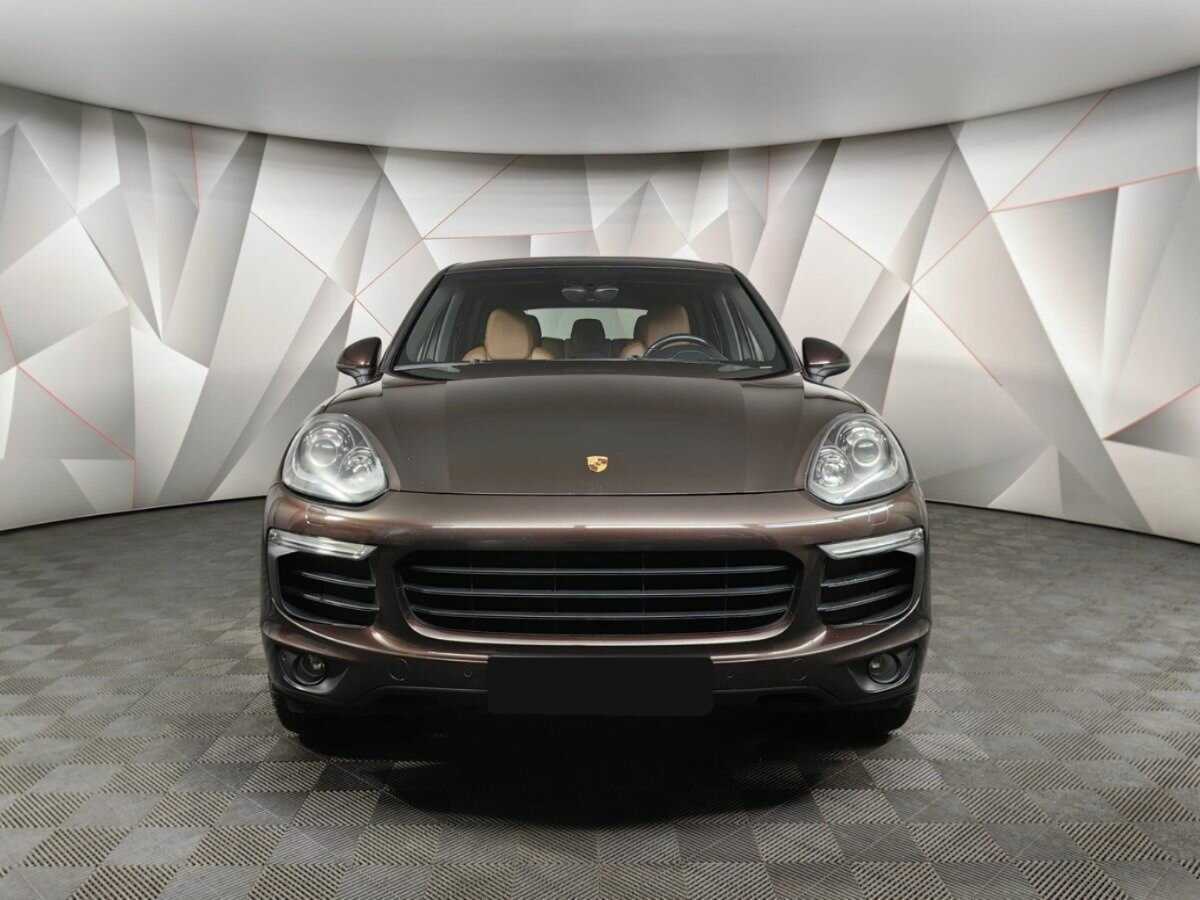 Porsche Cayenne с пробегом — 2016 год. Фото: #6