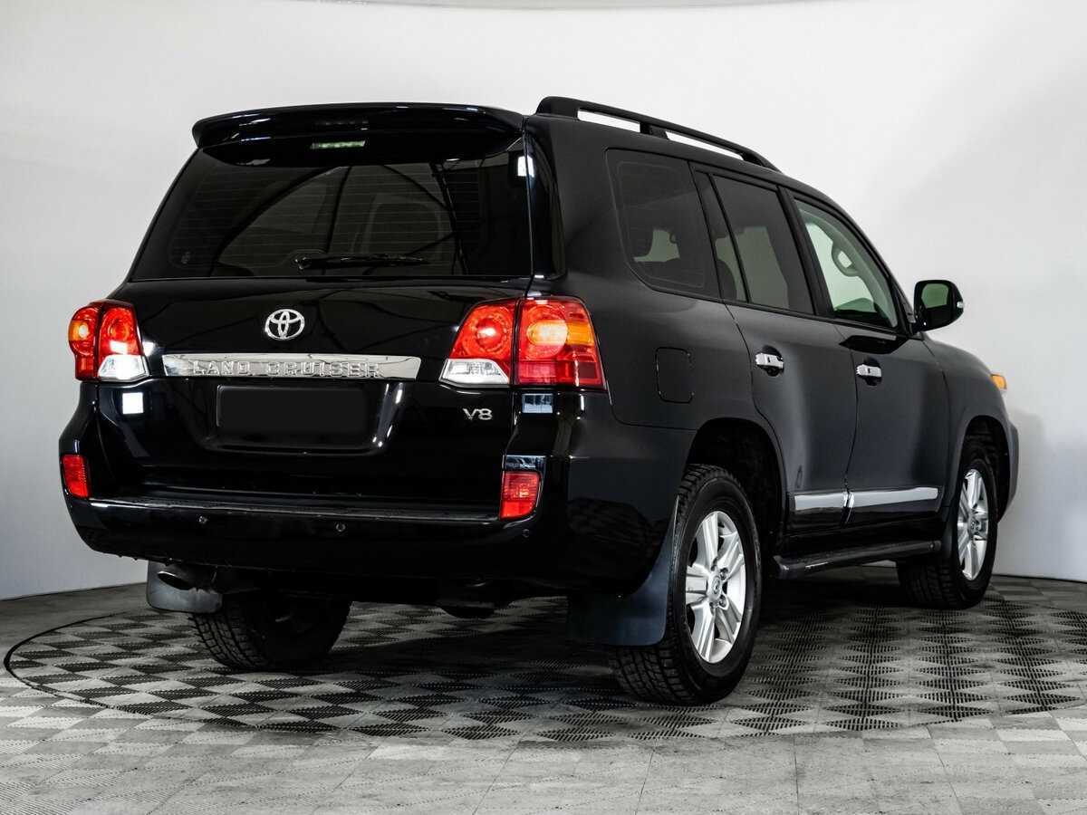 Toyota Land Cruiser с пробегом — 2012 год. Фото: #3
