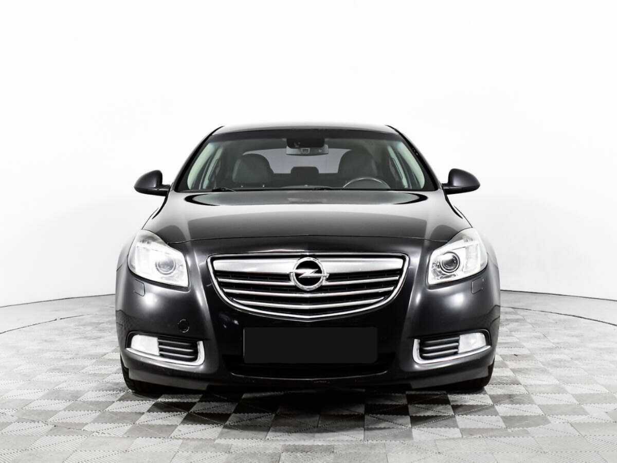 Opel Insignia с пробегом — 2010 год. Фото: #1