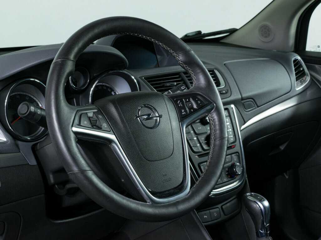 Opel Mokka с пробегом — 2014 год. Фото: #11