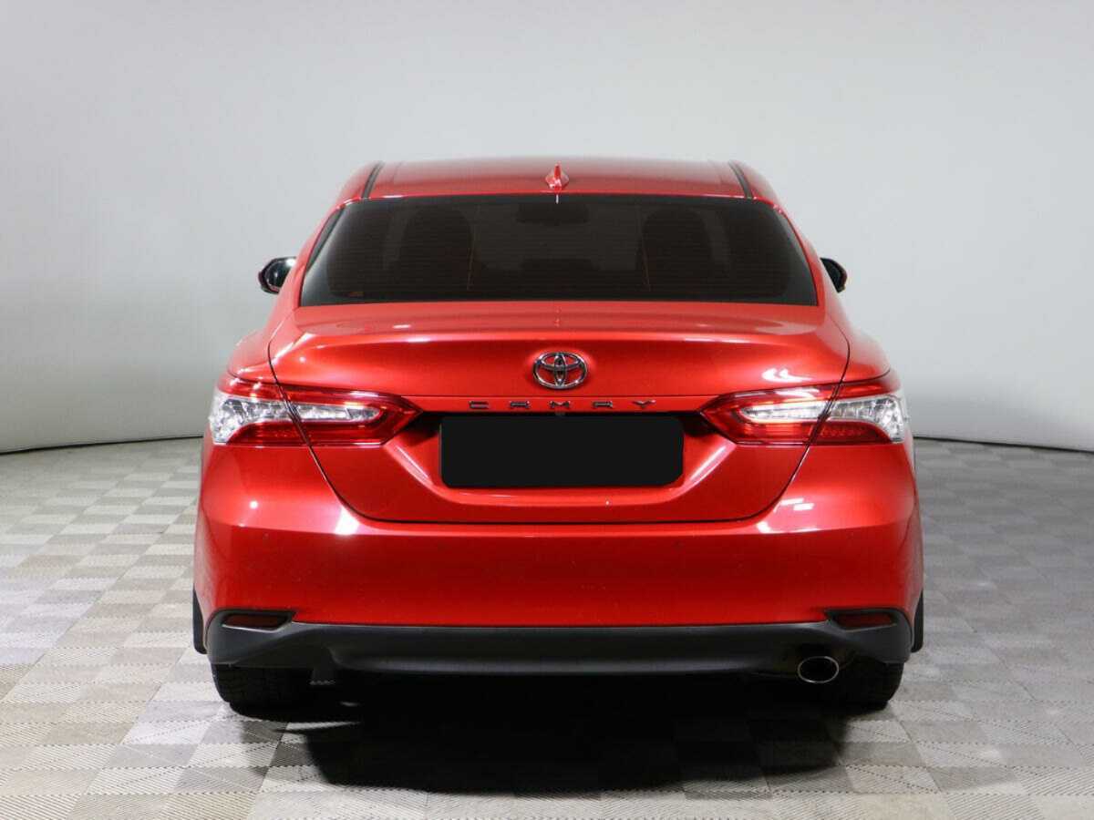 Toyota Camry с пробегом — 2021 год. Фото: #4