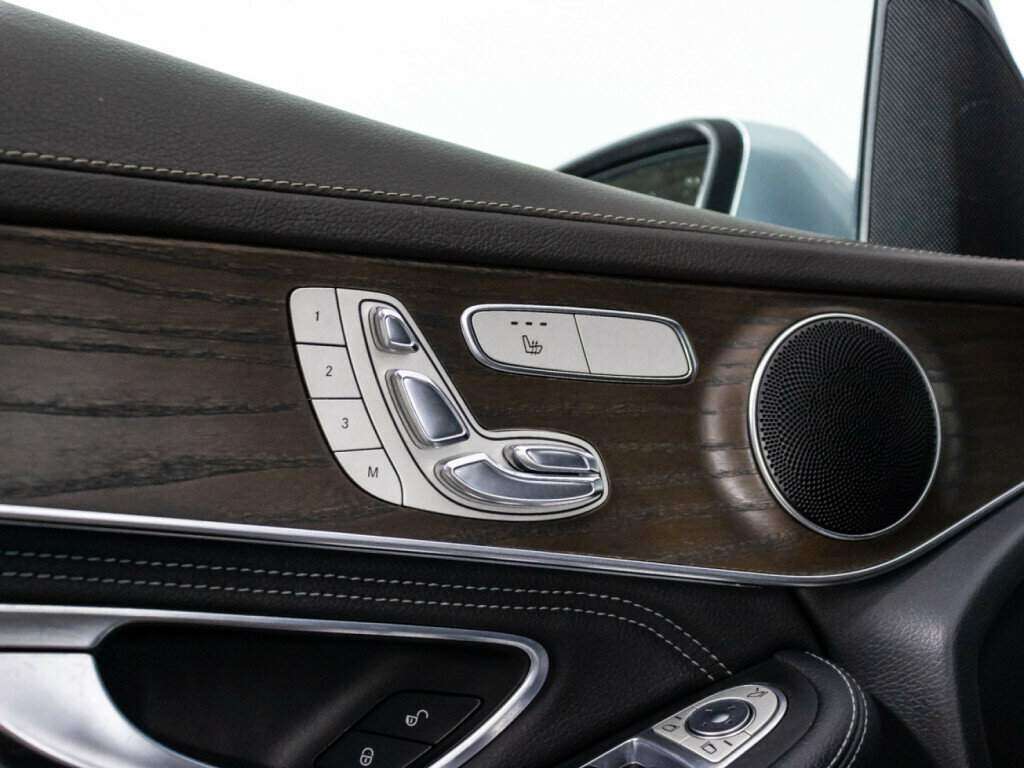 Mercedes-Benz GLC с пробегом — 2015 год. Фото: #18