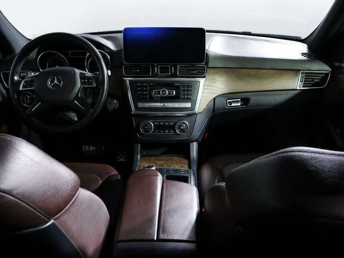 Mercedes-Benz GL-Класс с пробегом — 2015 год. Фото: #12
