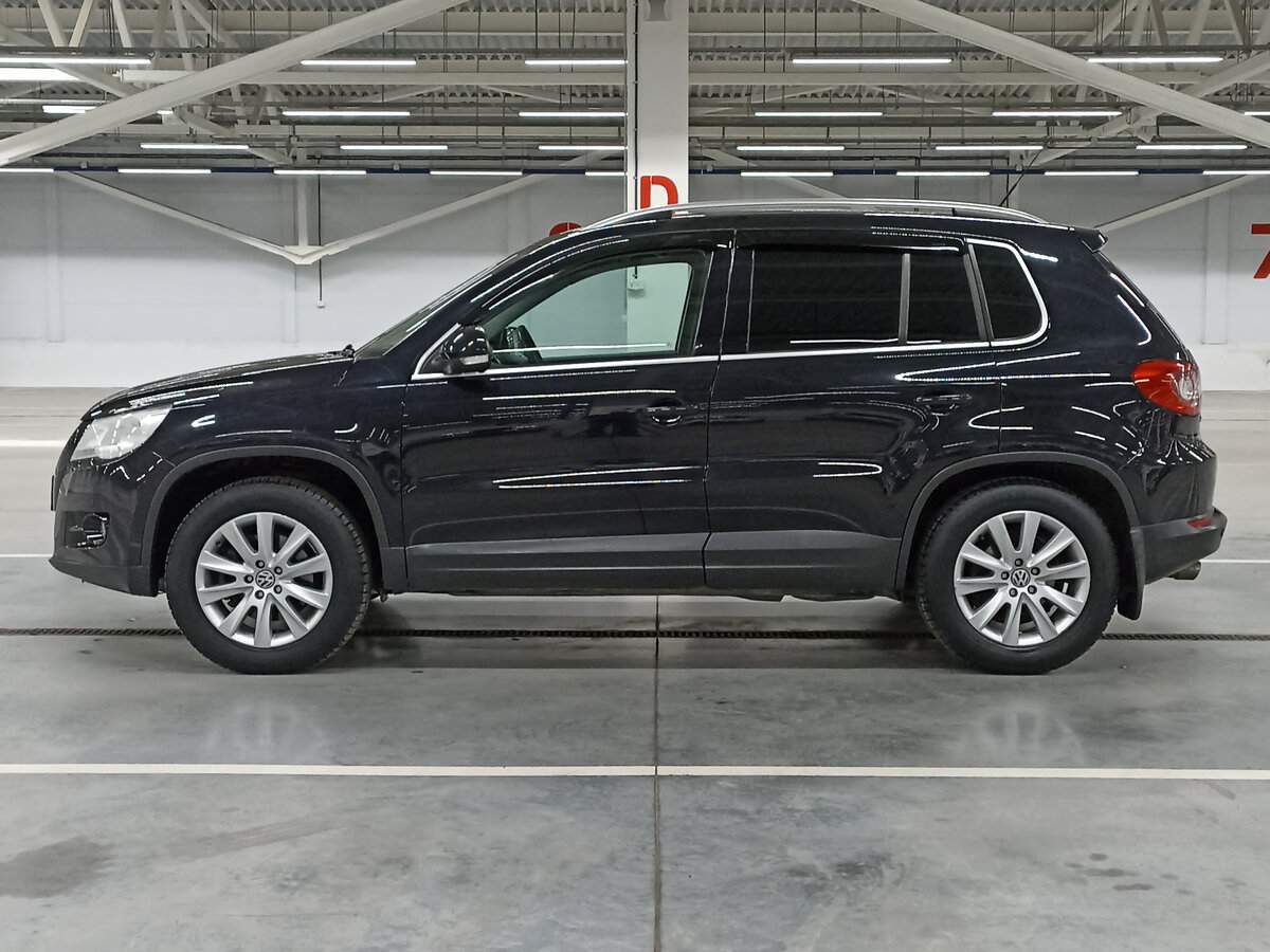 Volkswagen Tiguan с пробегом — 2008 год. Фото: #7