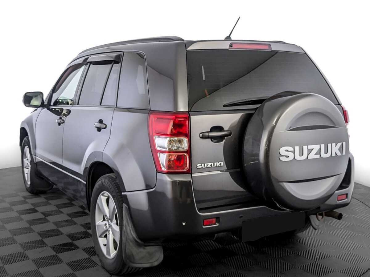 Suzuki Grand Vitara с пробегом — 2010 год. Фото: #6