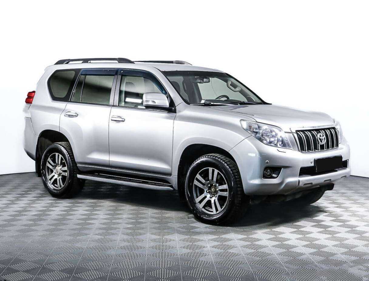 Toyota Land Cruiser Prado с пробегом — 2012 год. Фото: #2