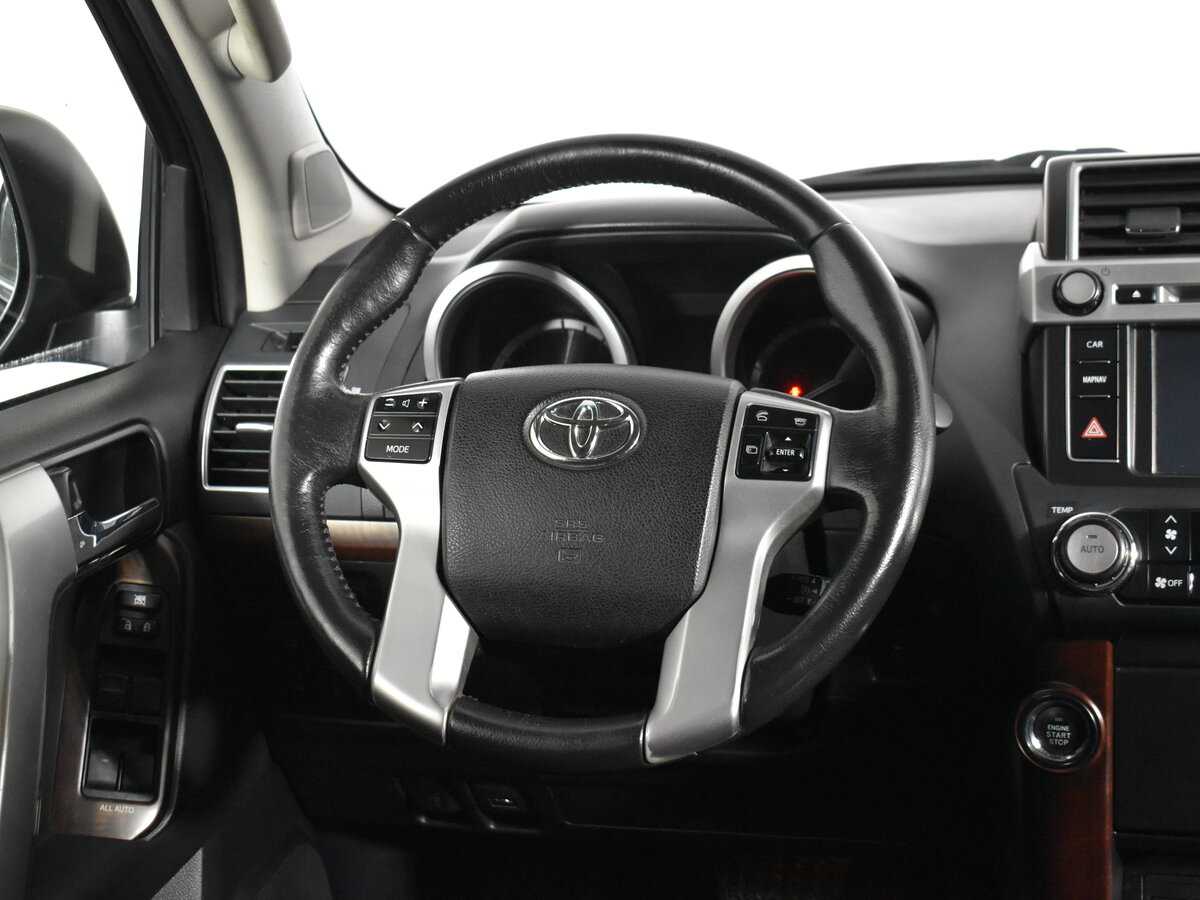 Toyota Land Cruiser Prado с пробегом — 2013 год. Фото: #11