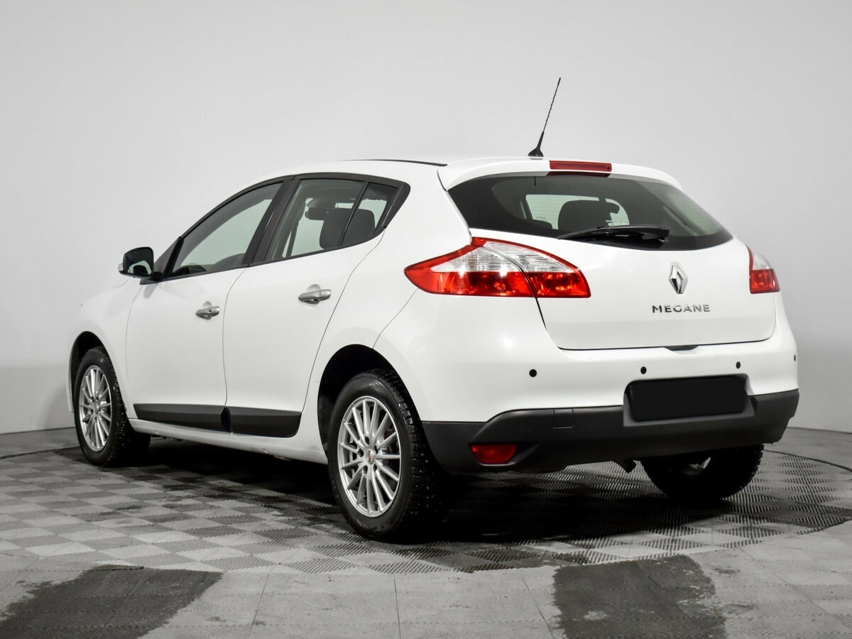 Renault Megane с пробегом — 2013 год. Фото: #6