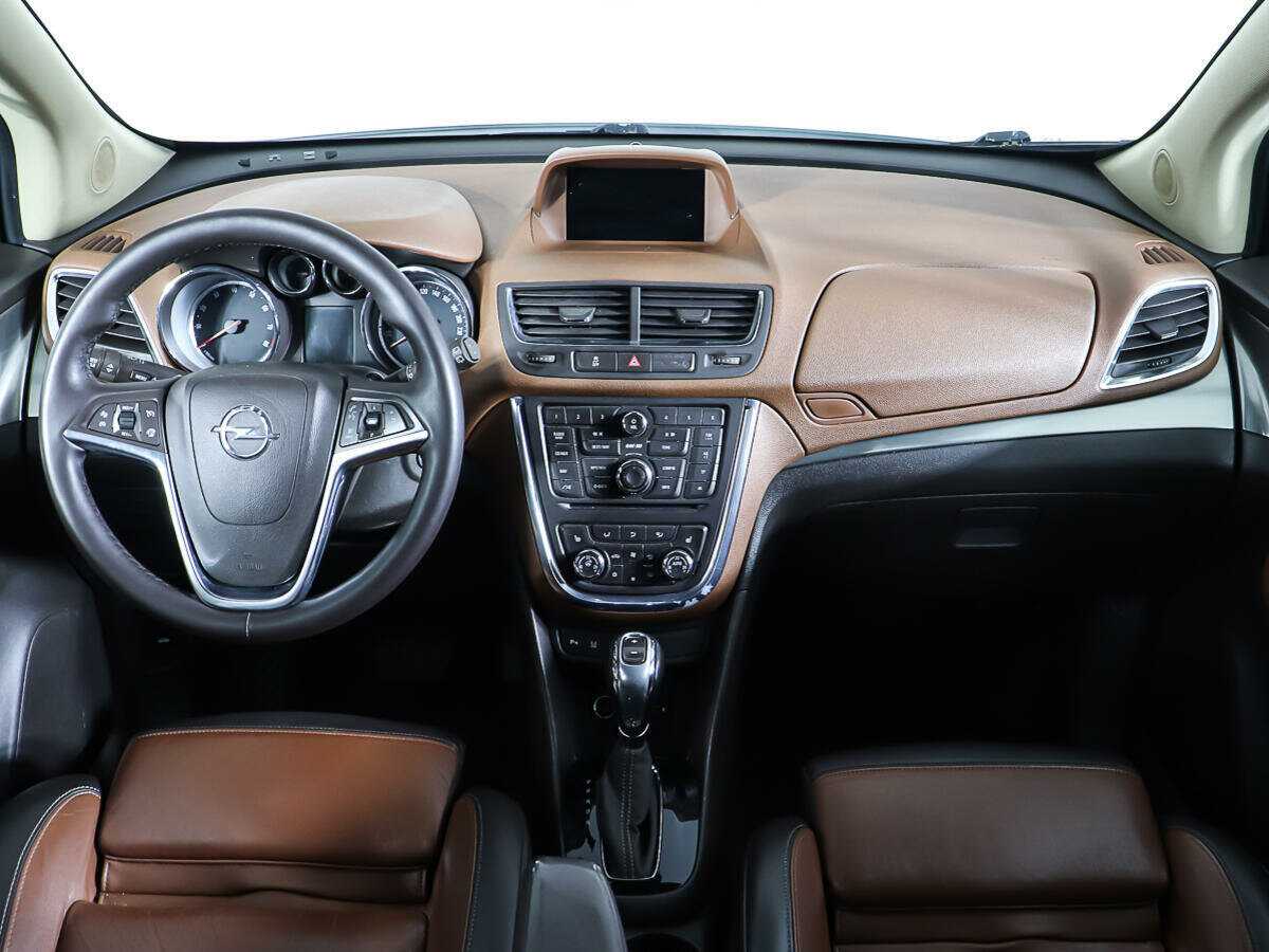 Opel Mokka с пробегом — 2012 год. Фото: #10