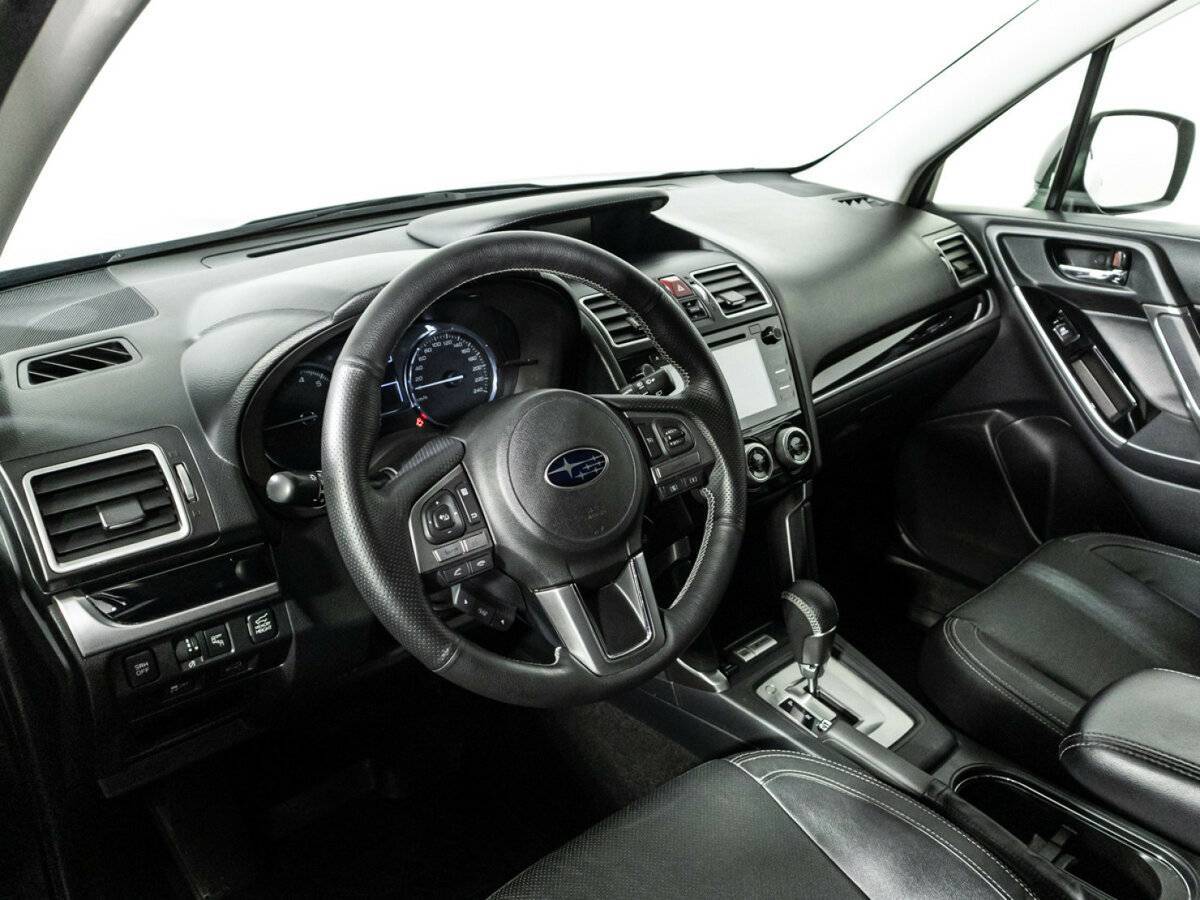 Subaru Forester с пробегом — 2018 год. Фото: #10