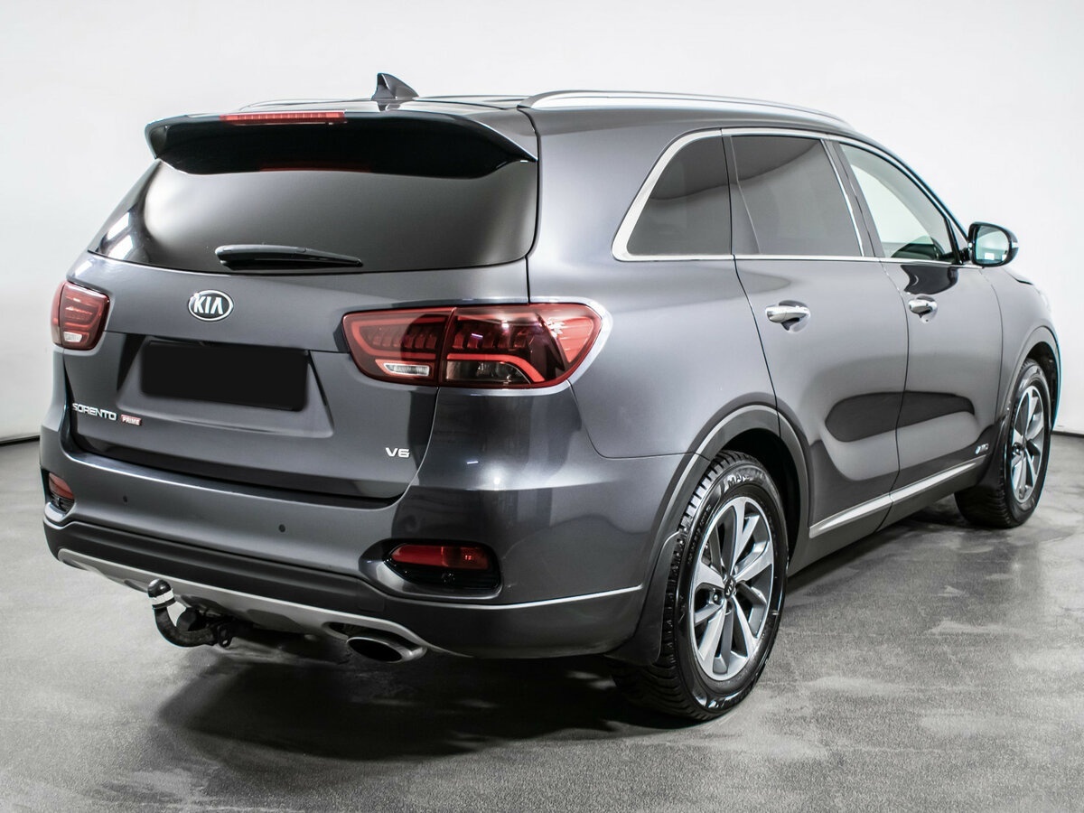 Kia Sorento с пробегом — 2017 год. Фото: #4