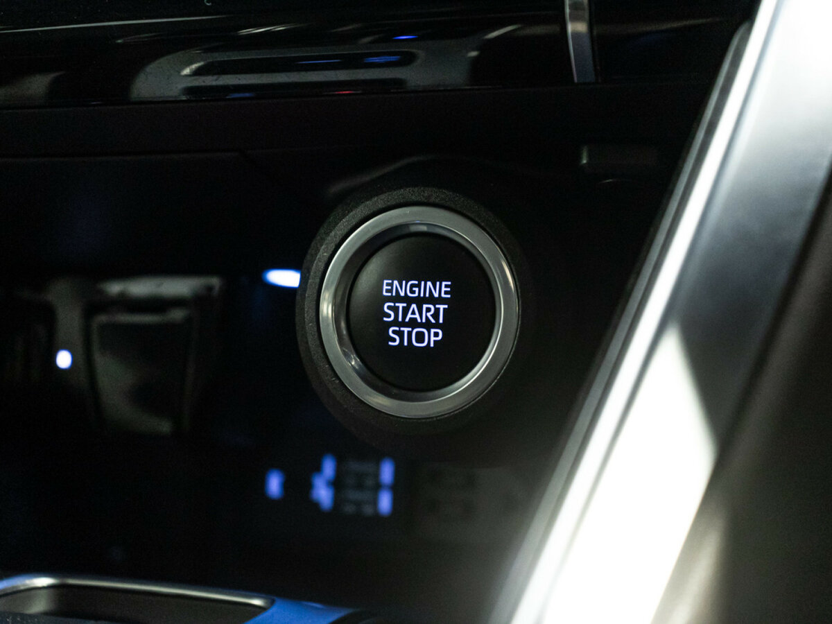 Toyota Harrier с пробегом — 2021 год. Фото: #18