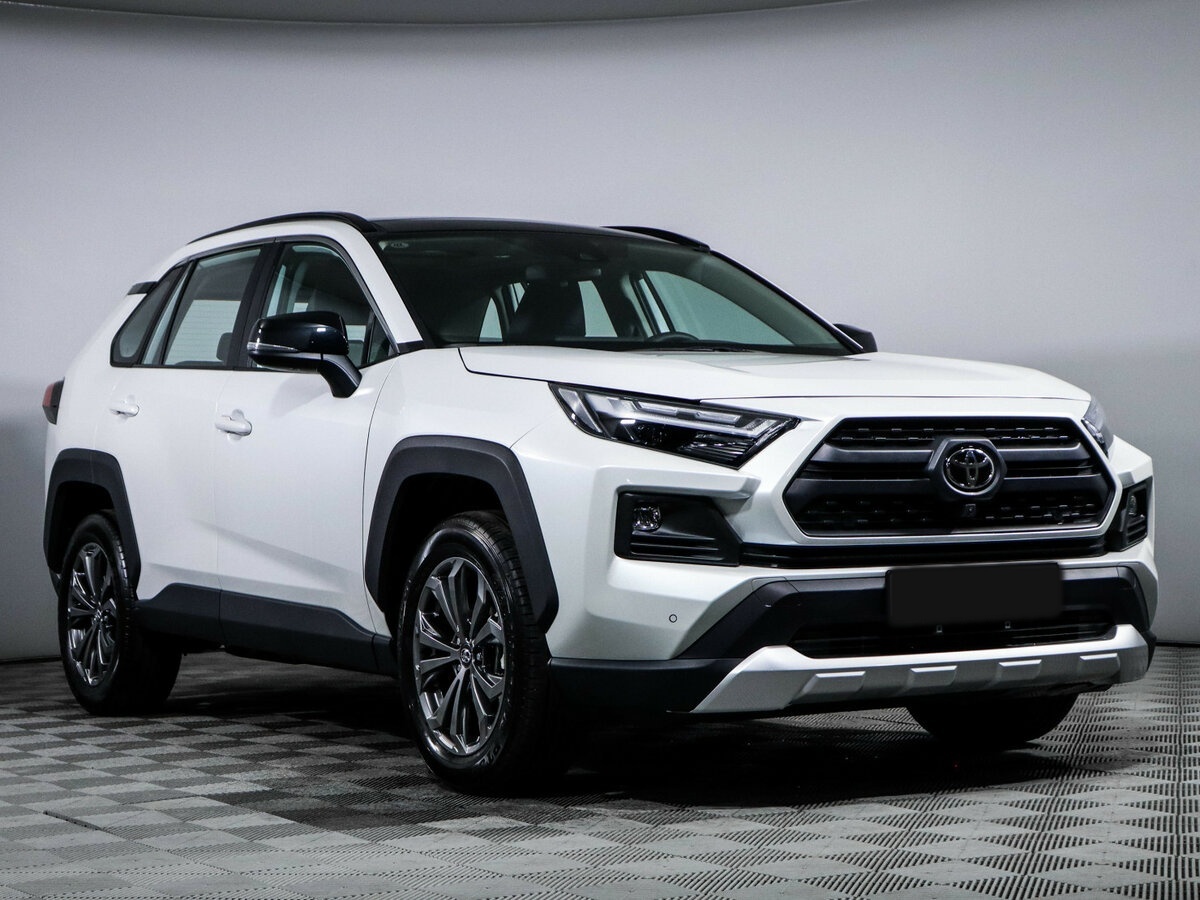 Toyota RAV4 с пробегом — 2025 год. Фото: #2