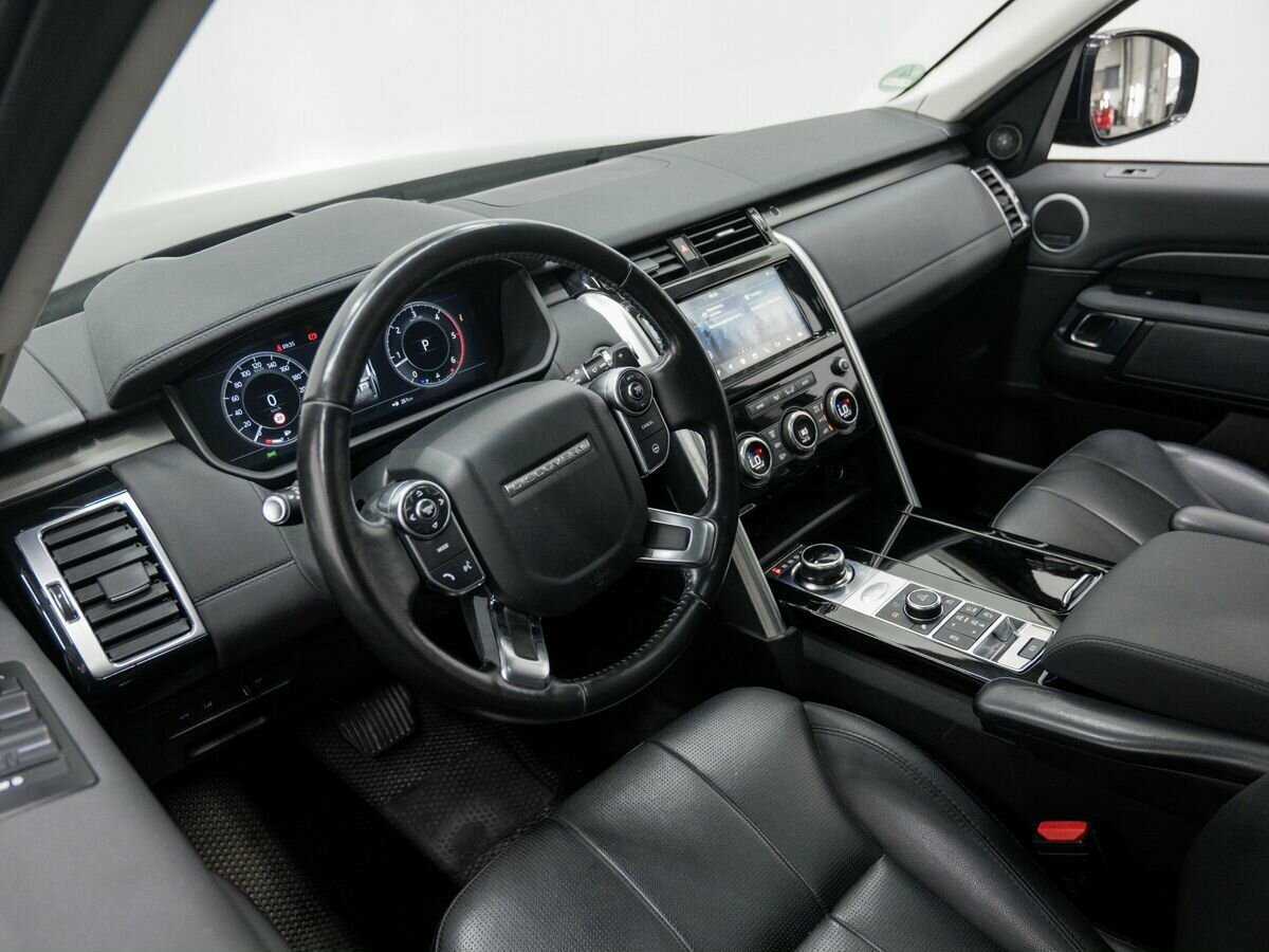 Land Rover Discovery с пробегом — 2017 год. Фото: #12