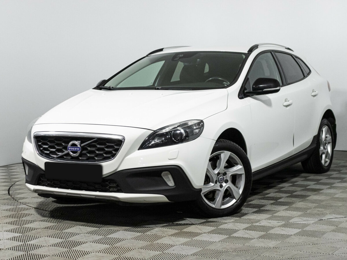Volvo V40 Cross Country с пробегом — 2015 год. Посмотреть фото