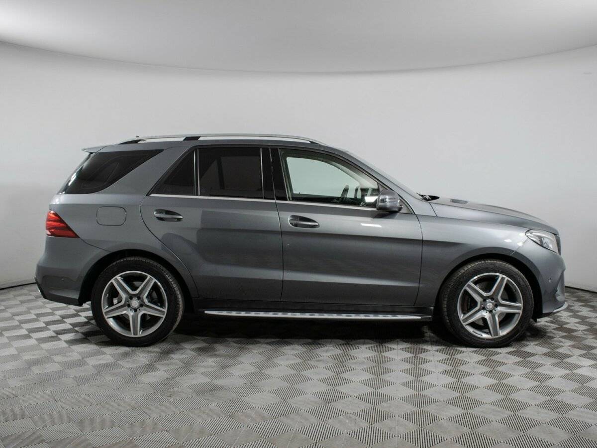 Mercedes-Benz GLE с пробегом — 2016 год. Фото: #3