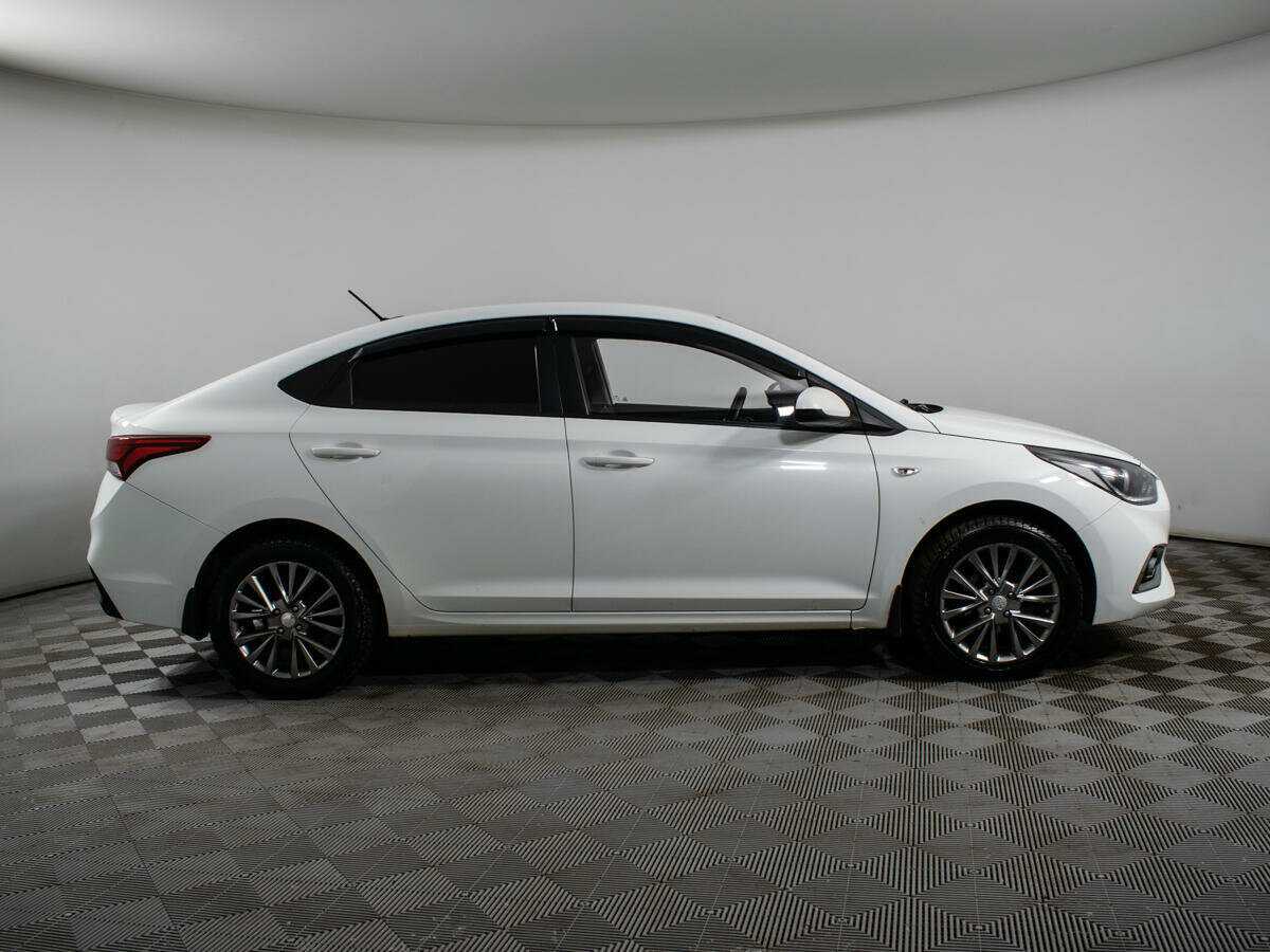 Hyundai Solaris с пробегом — 2018 год. Фото: #3