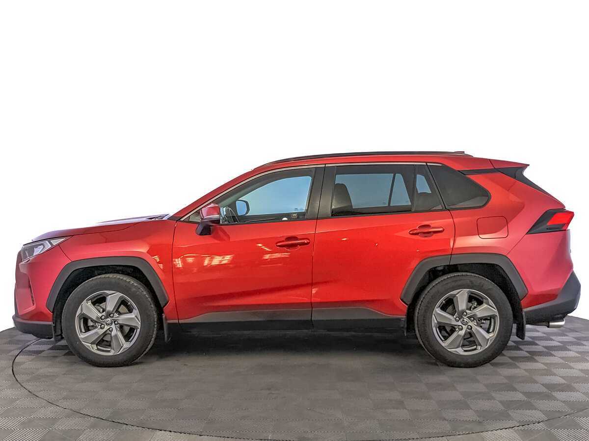Toyota RAV4 с пробегом — 2021 год. Фото: #7