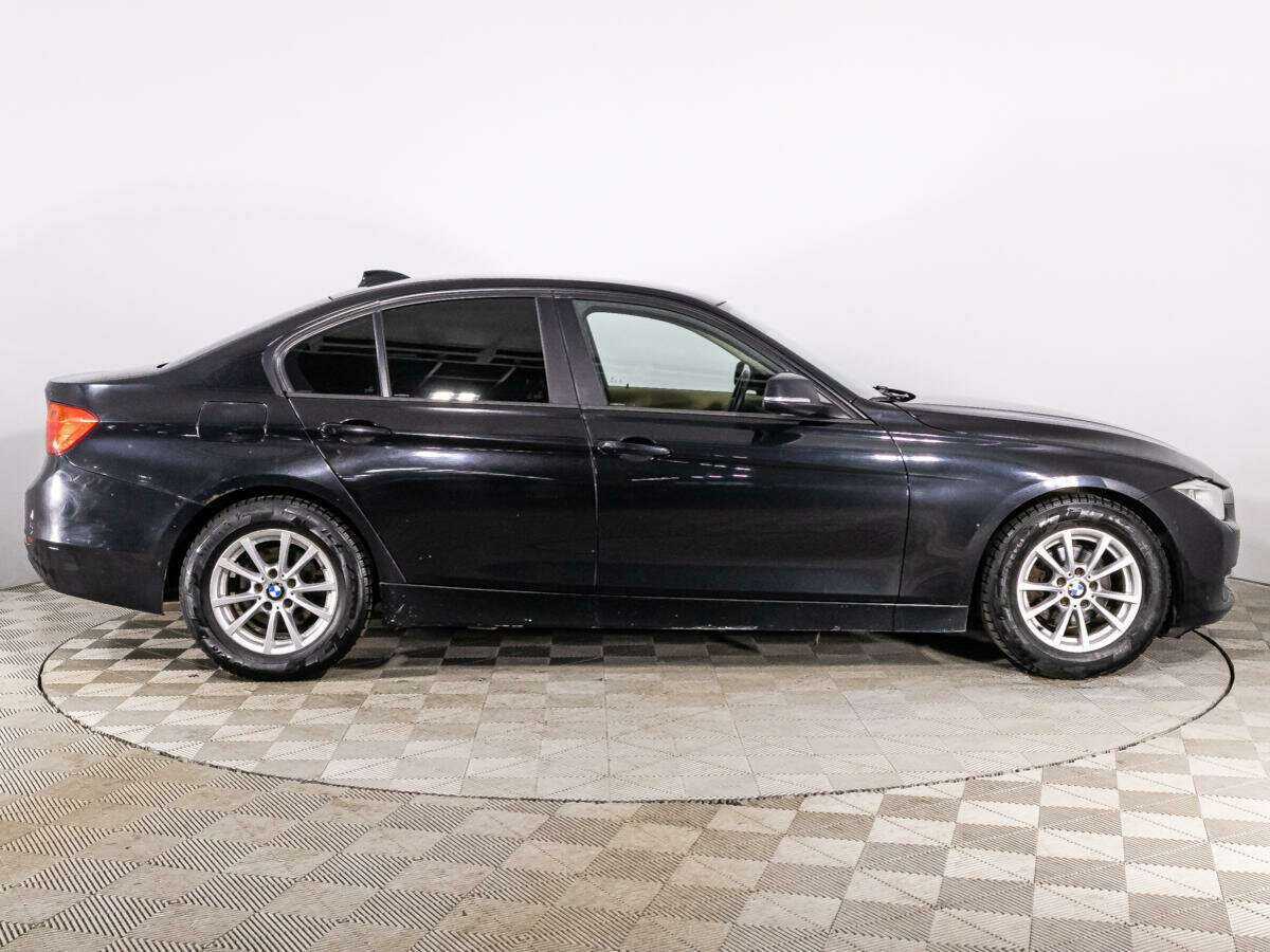 BMW 3 серии с пробегом — 2014 год. Фото: #3