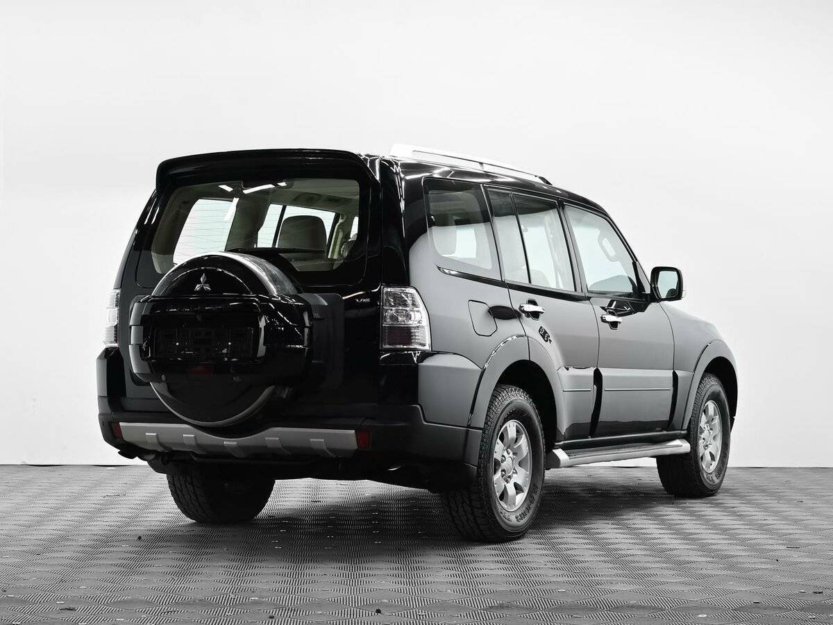 Mitsubishi Pajero с пробегом — 2008 год. Фото: #3