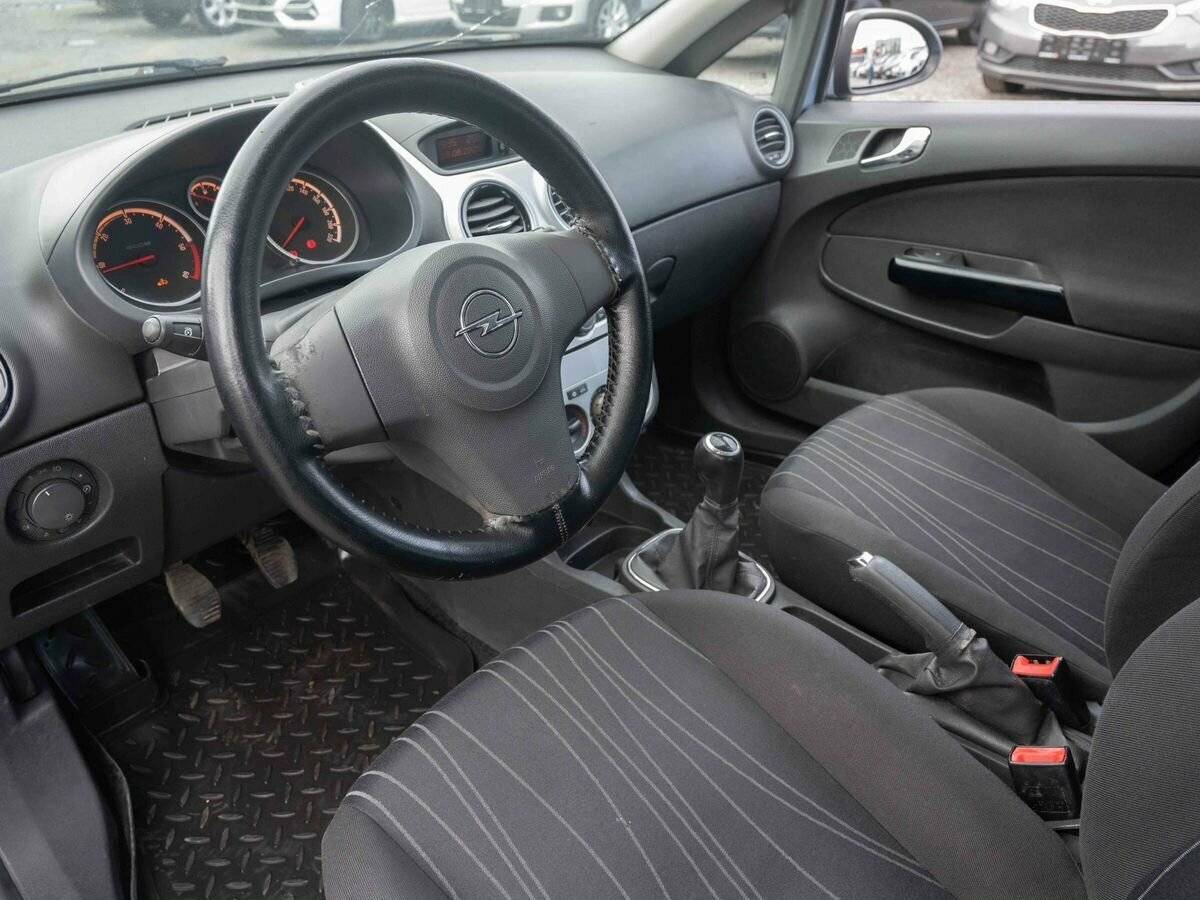 Opel Corsa с пробегом — 2008 год. Фото: #6