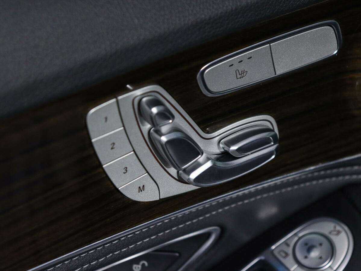 Mercedes-Benz C-Класс с пробегом — 2015 год. Фото: #15