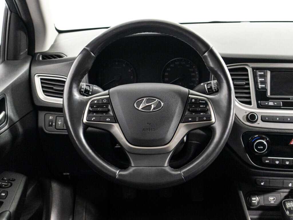 Hyundai Solaris с пробегом — 2019 год. Фото: #15