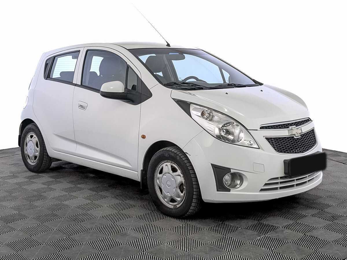 Chevrolet Spark с пробегом — 2011 год. Фото: #2