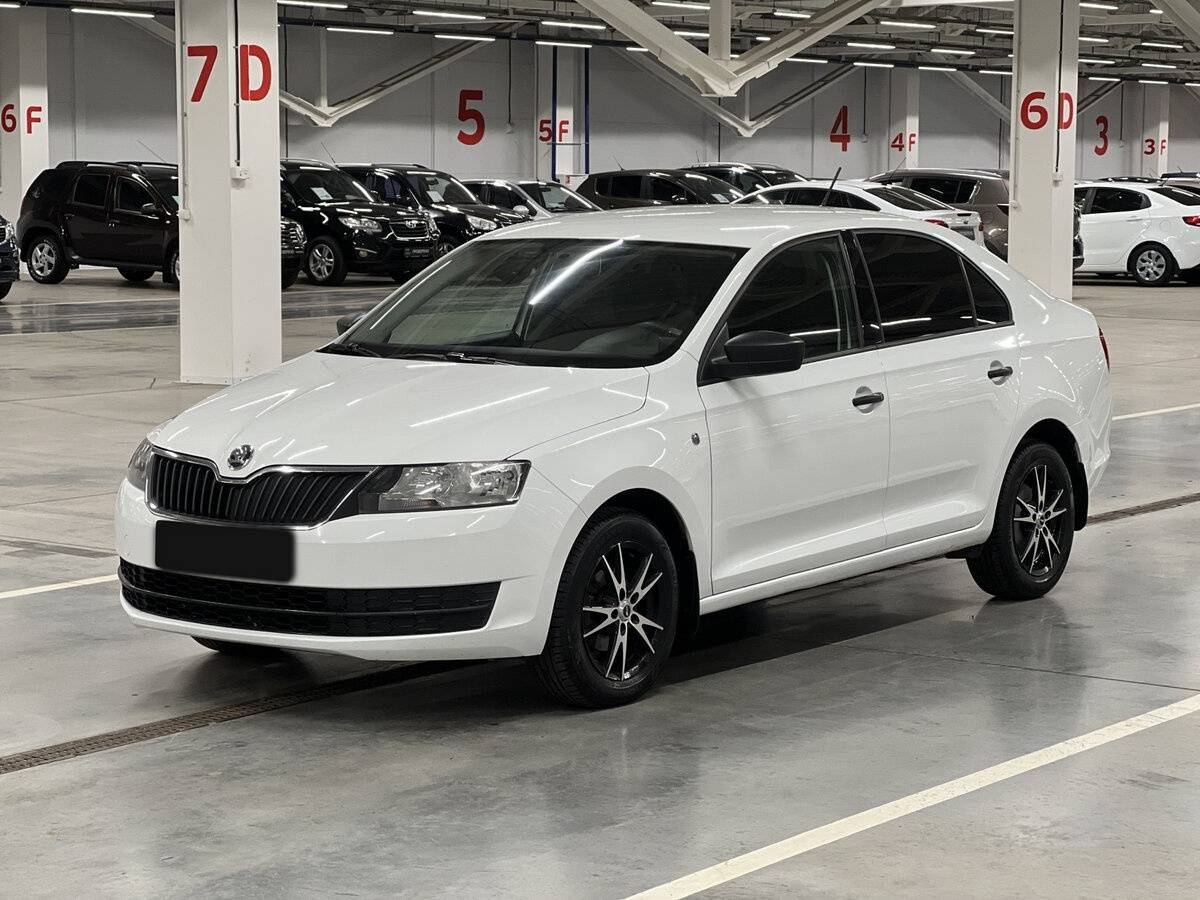 Skoda Rapid с пробегом — 2016 год. Посмотреть фото
