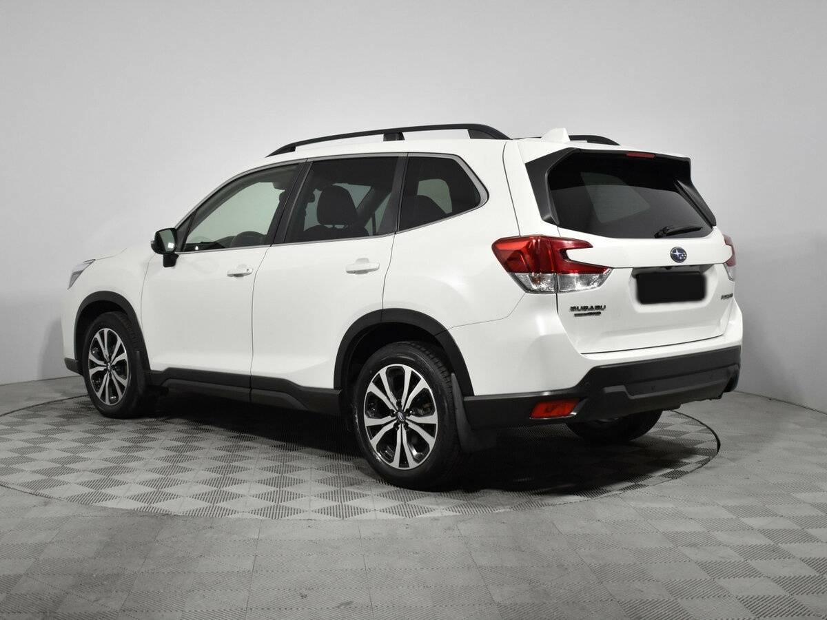 Subaru Forester с пробегом — 2021 год. Фото: #6