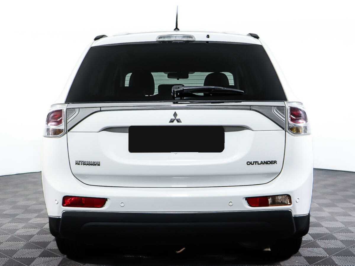 Mitsubishi Outlander с пробегом — 2013 год. Фото: #5
