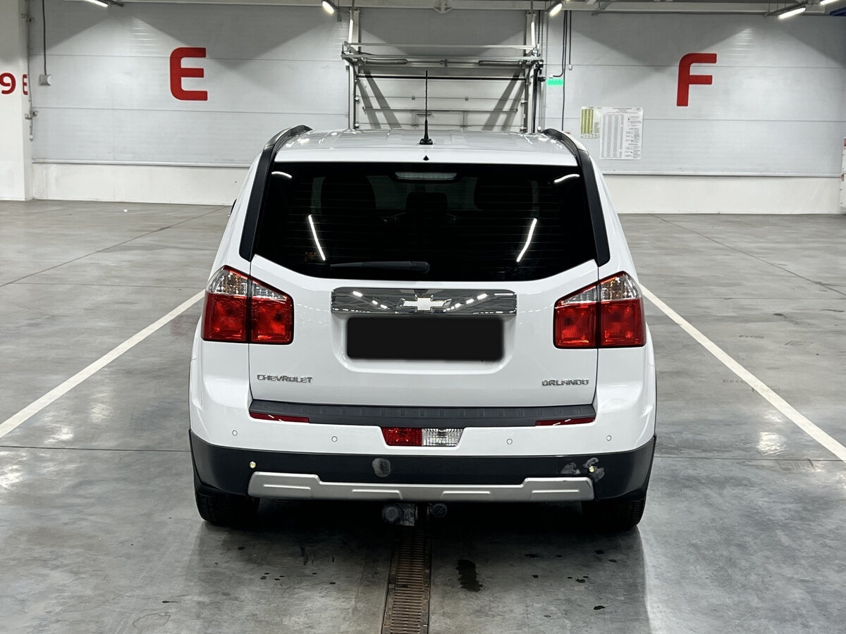 Chevrolet Orlando с пробегом — 2014 год. Фото: #5