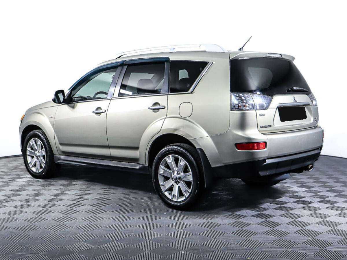 Mitsubishi Outlander с пробегом — 2008 год. Фото: #6
