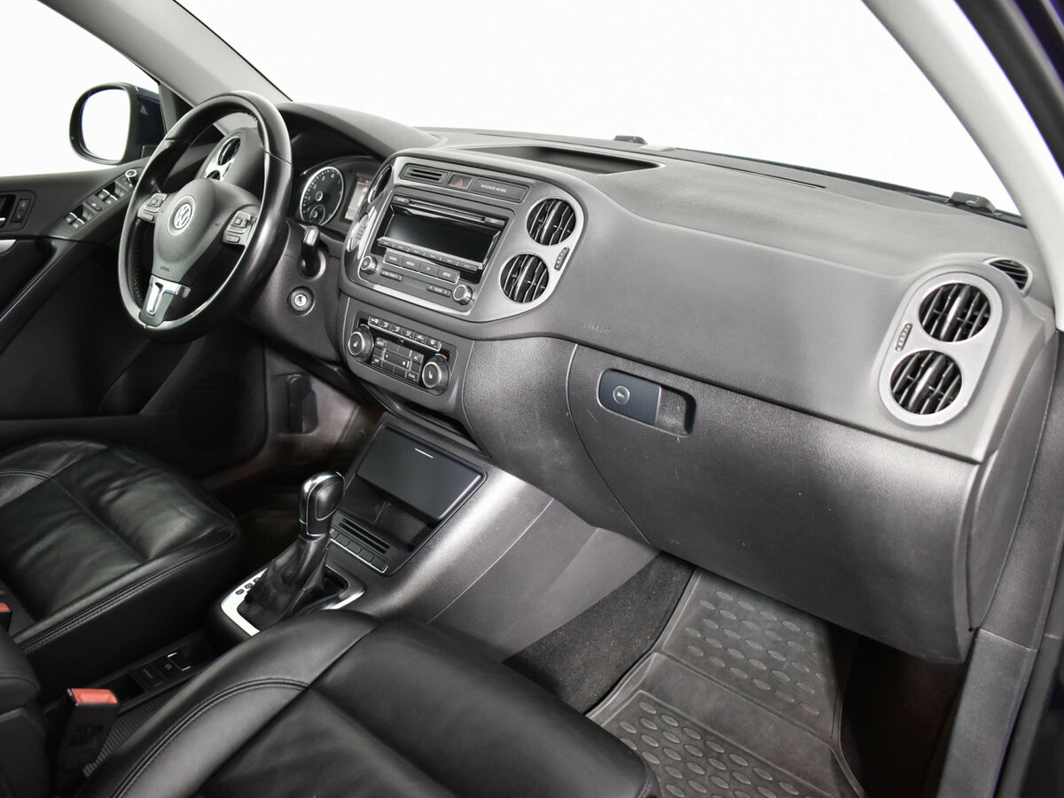 Volkswagen Tiguan с пробегом — 2011 год. Фото: #10