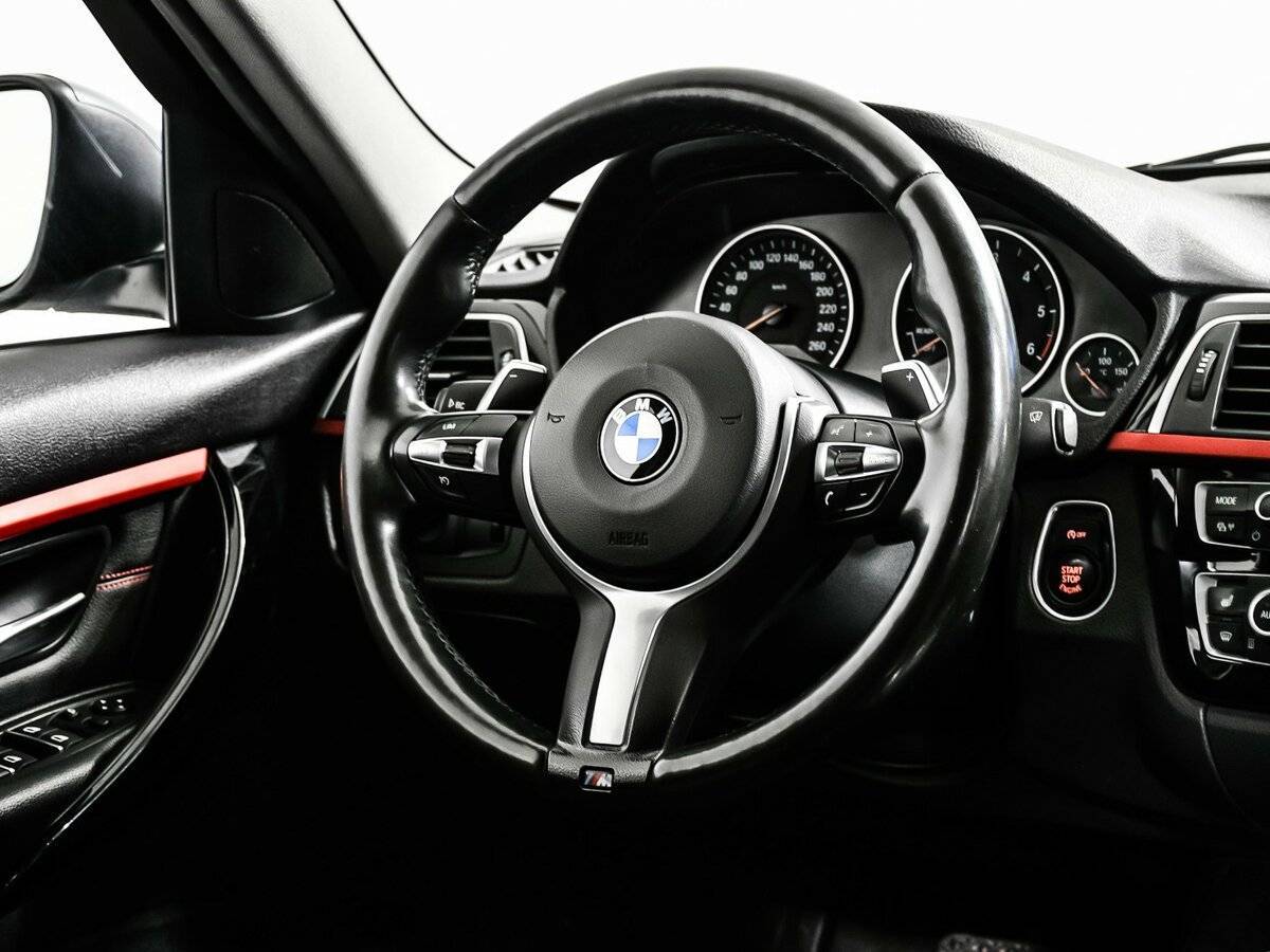 BMW 3 серии с пробегом — 2015 год. Фото: #14