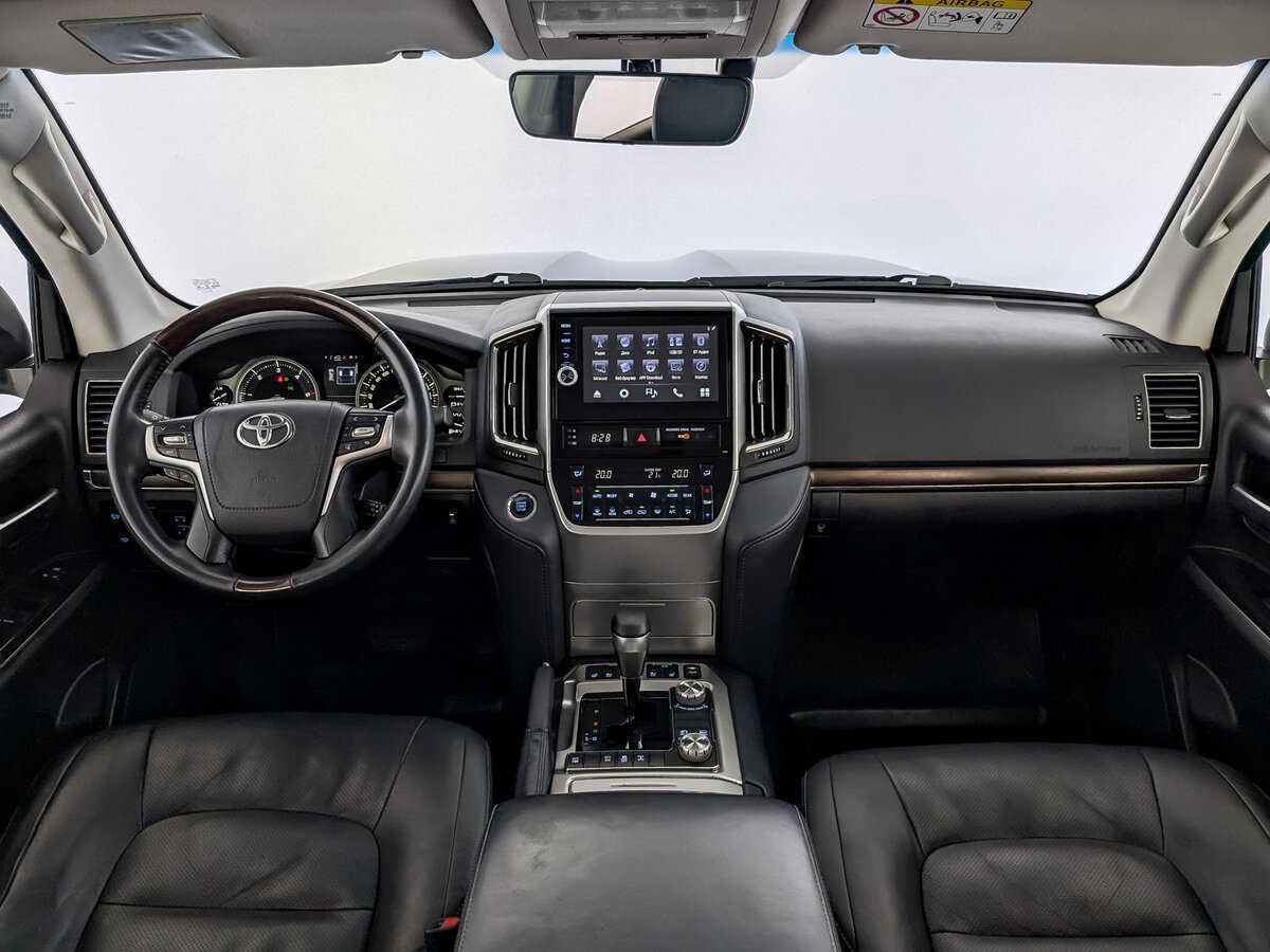 Toyota Land Cruiser с пробегом — 2019 год. Фото: #13