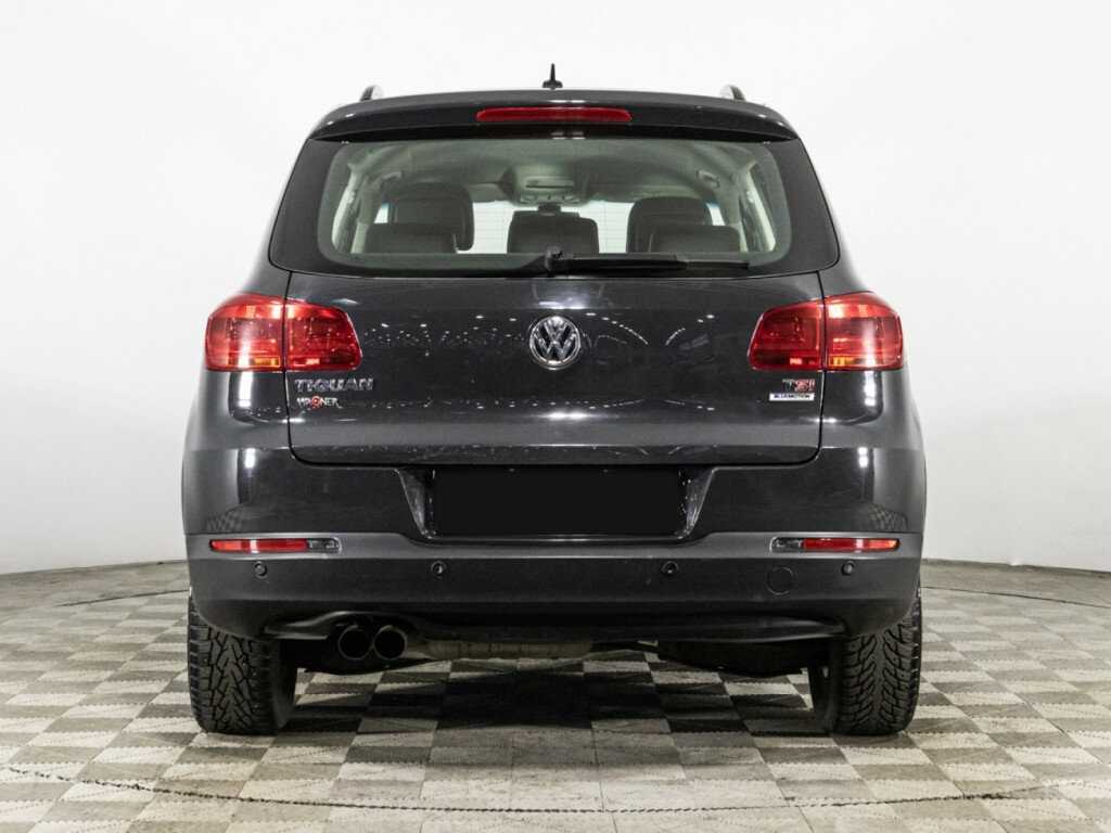 Volkswagen Tiguan с пробегом — 2015 год. Фото: #5