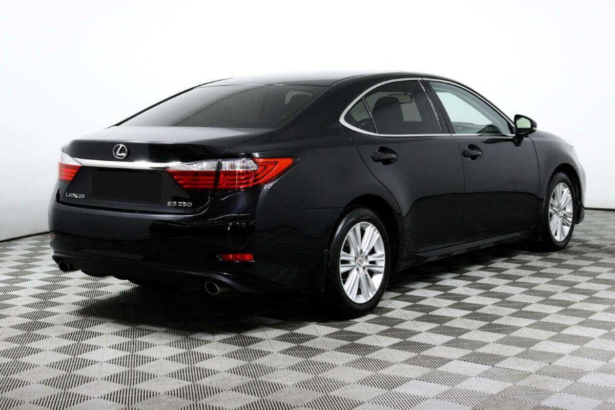 Lexus ES с пробегом — 2012 год. Фото: #4