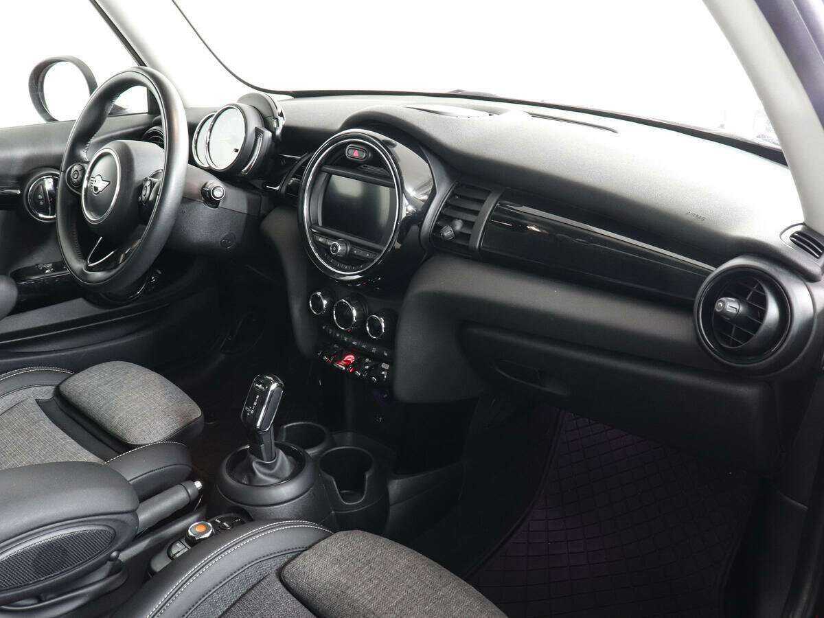 Mini Hatch с пробегом — 2019 год. Фото: #8