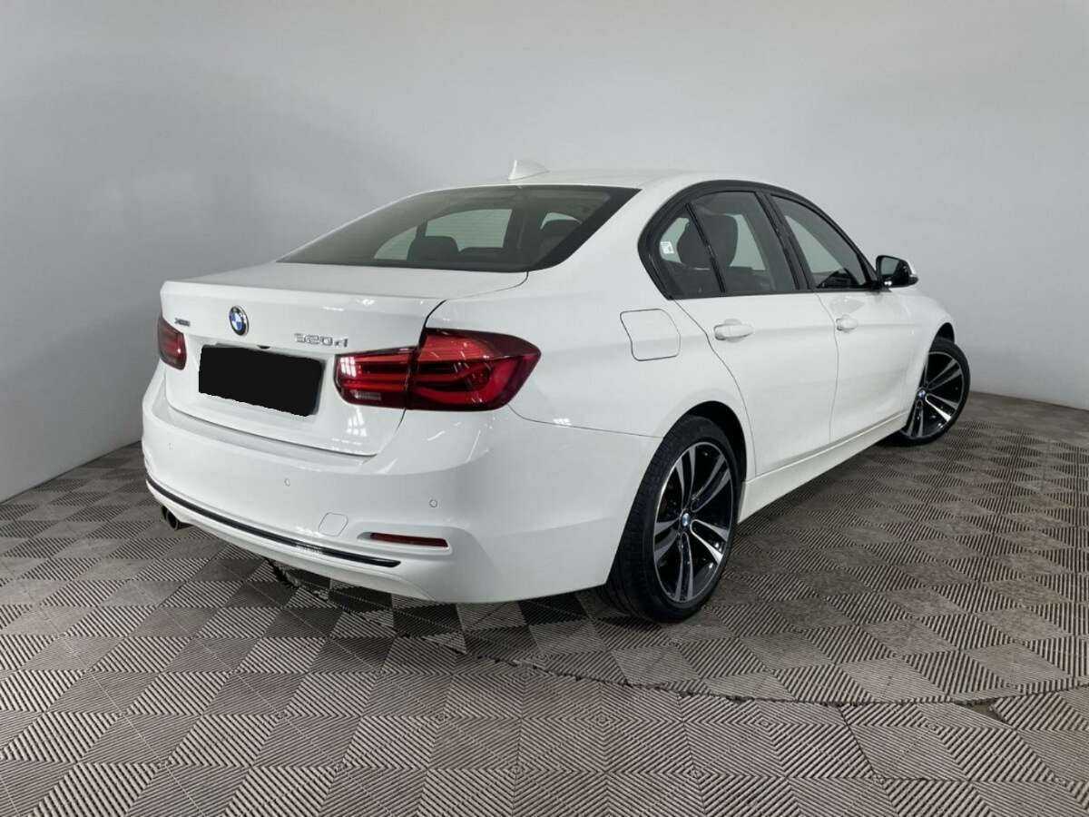 BMW 3 серии с пробегом — 2018 год. Фото: #5