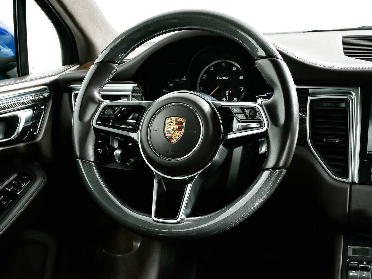 Porsche Macan с пробегом — 2014 год. Фото: #16