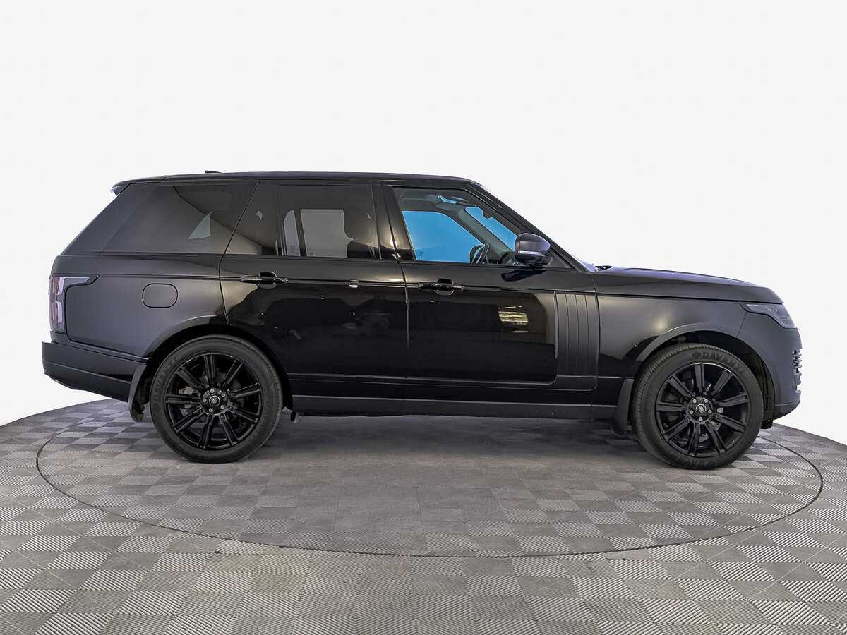 Land Rover Range Rover с пробегом — 2018 год. Фото: #3